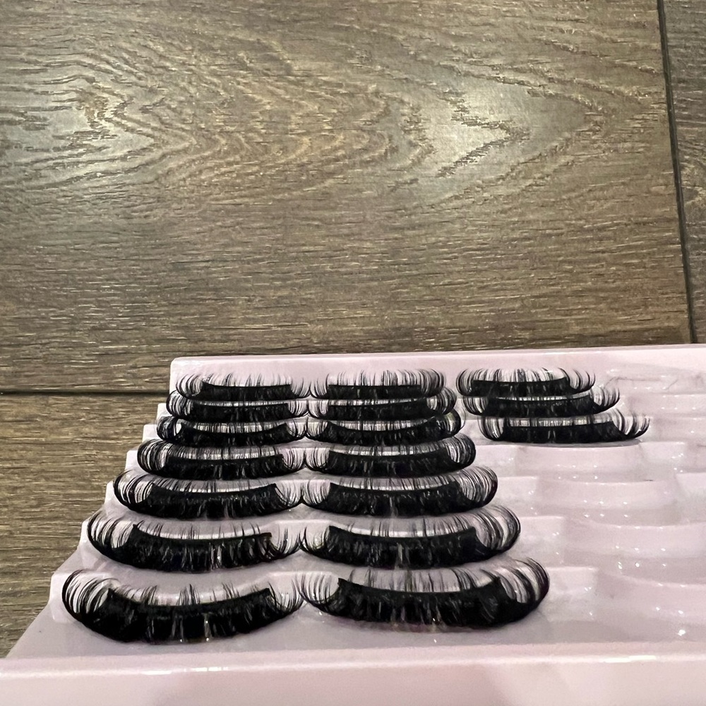 Seven pairs of lashes
